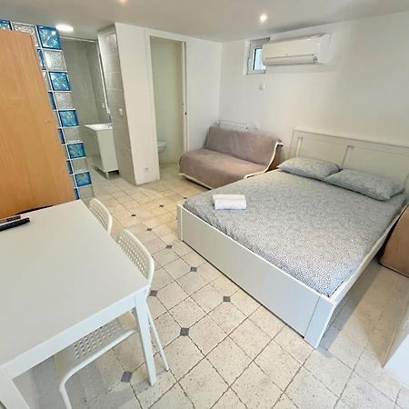 Villa 4 Appartements - Proche Centre Cagnes-sur-Mer Kültér fotó