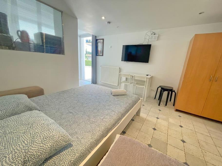 Villa 4 Appartements - Proche Centre Cagnes-sur-Mer Kültér fotó